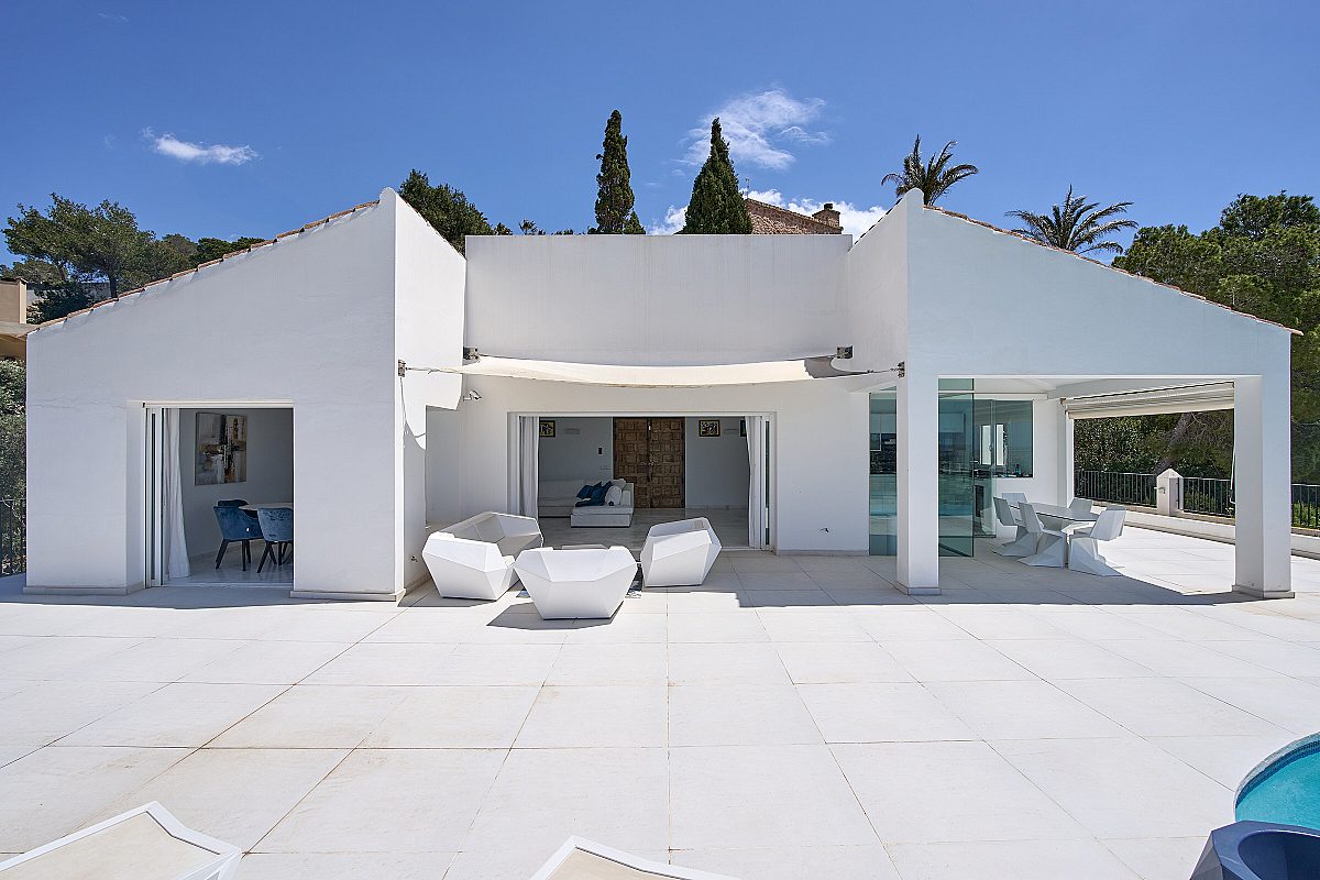 Villa with panoramic sea views in exclusive gated community - 26