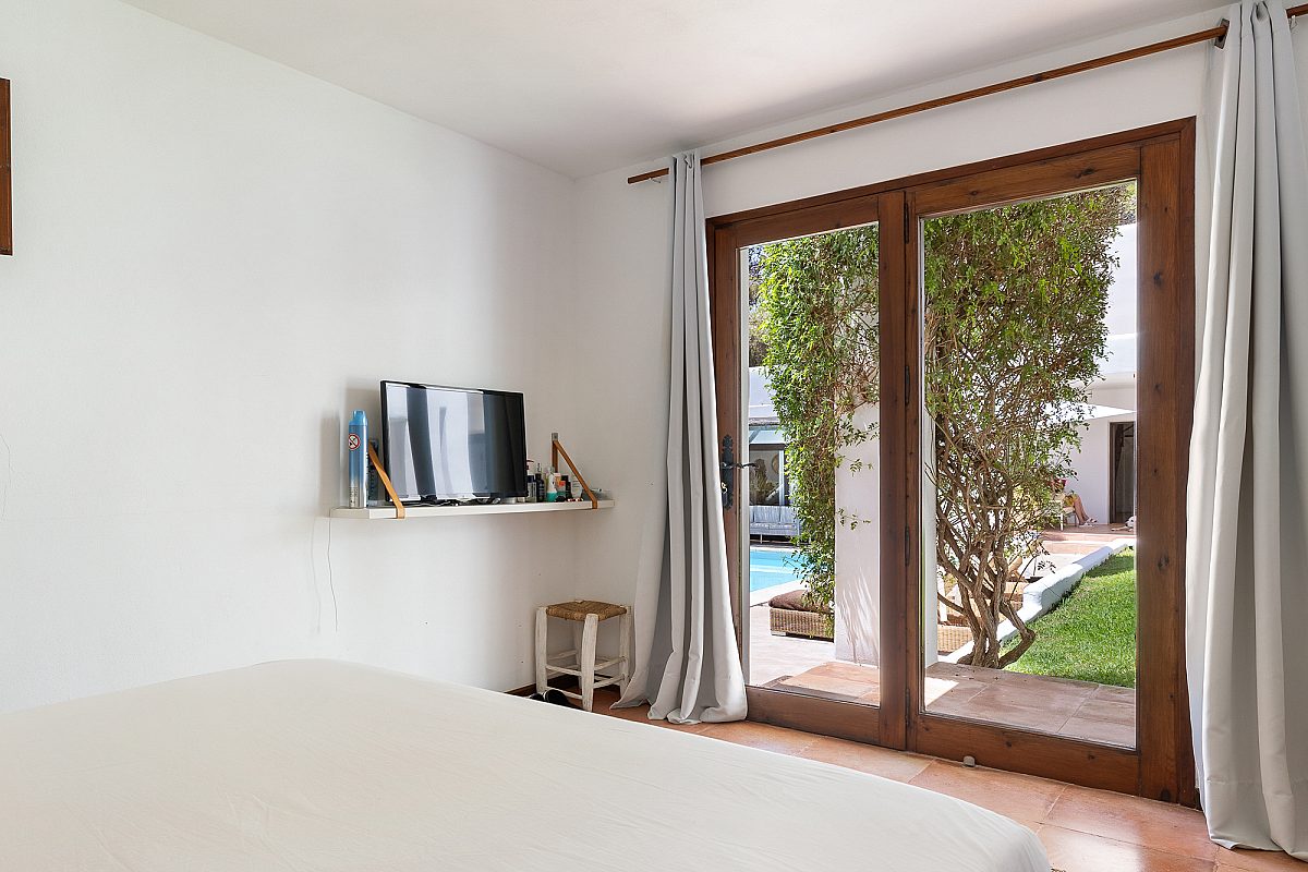 Mediterrane Villa mit Tennisplatz in begehrter Lage - 22