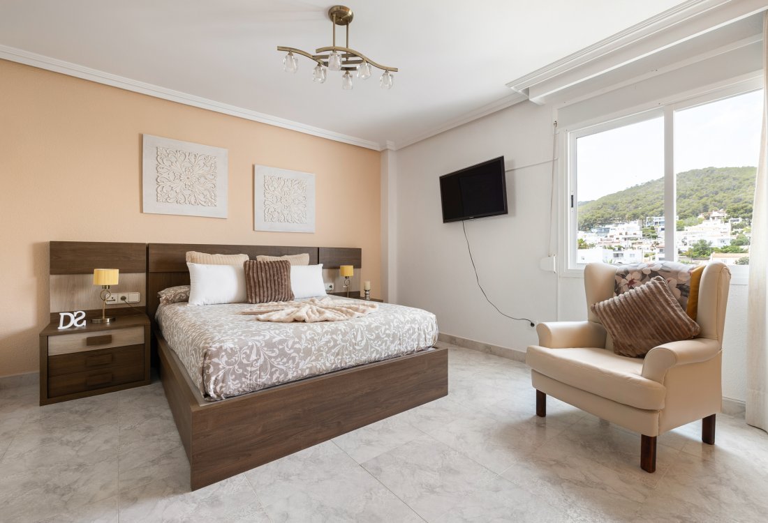 Zentral gelegenes Penthouse mit Panoramablick - 7