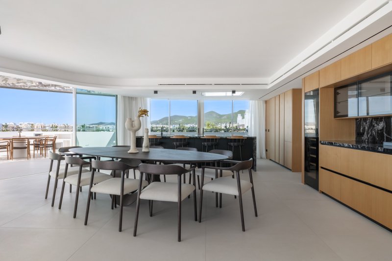 Luxuriöses Zuhause mit außergewöhnlicher Raumaufteilung - 2