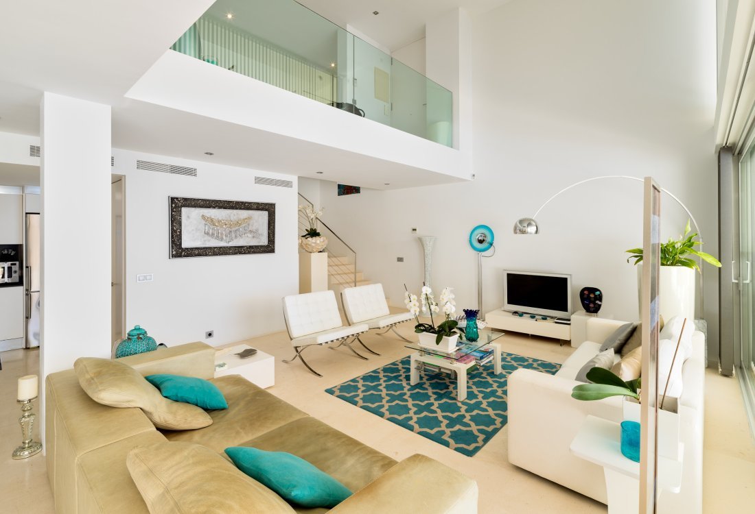 Exklusive Wohnung mit Villencharakter - 3