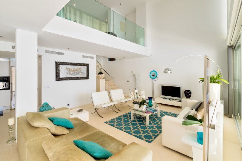 Exklusive Wohnung mit Villencharakter - 3