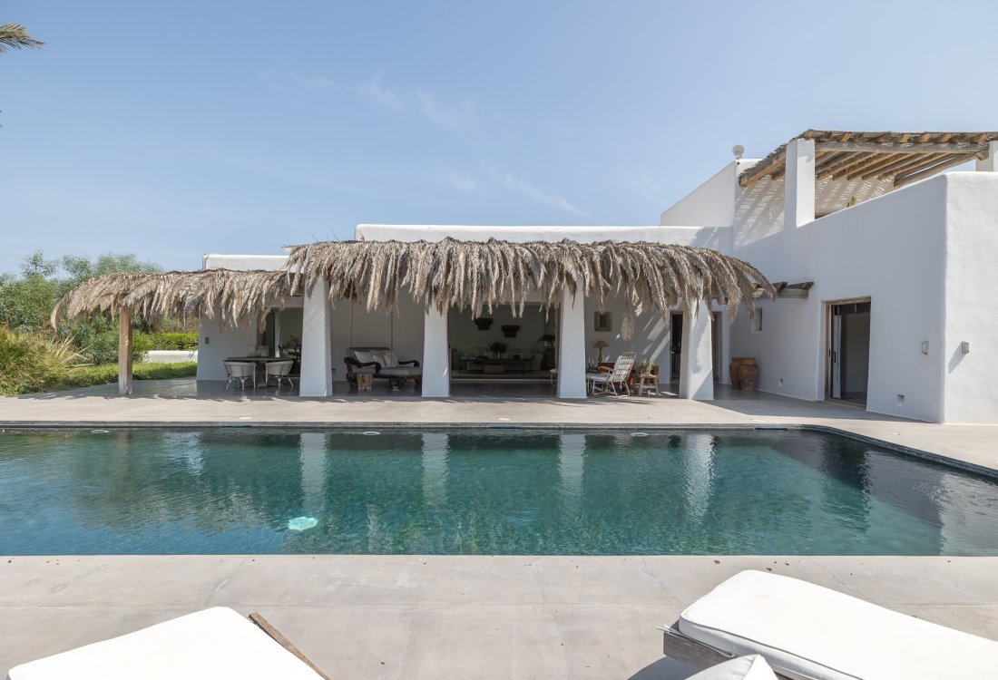 Classic Blakstad finca in prime location - 8