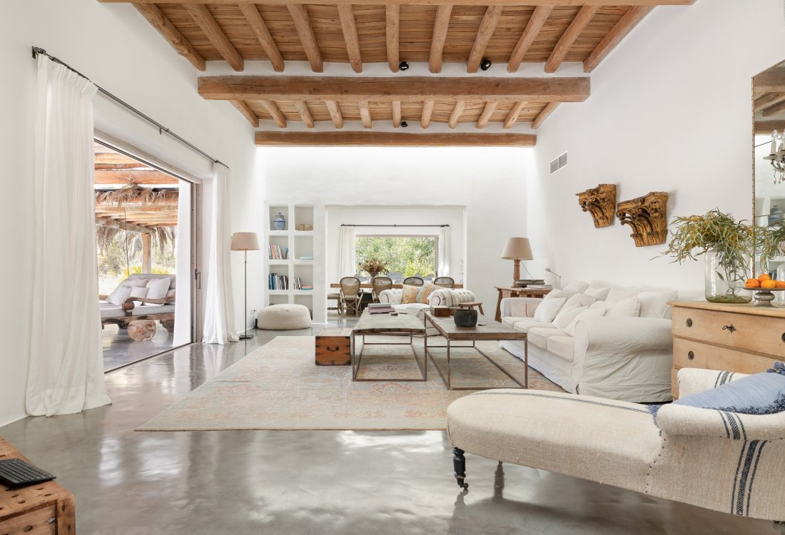 Classic Blakstad finca in prime location - 2