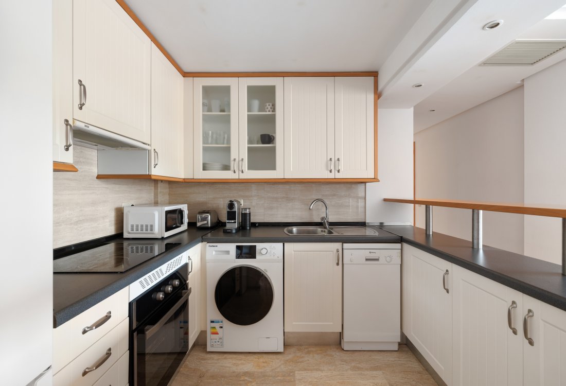 Moderne Wohnung mit großzügigem Außenbereich - 8