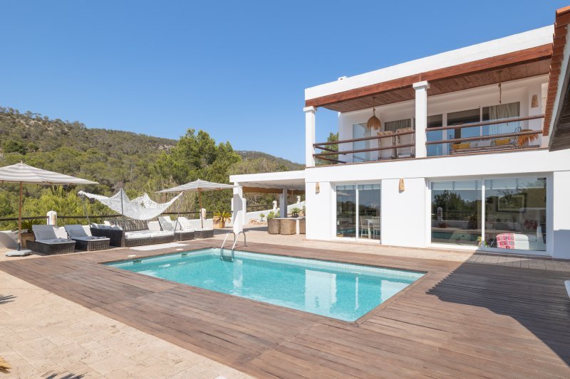 Wohnliche mediterrane Villa mit offenem Blick - 3