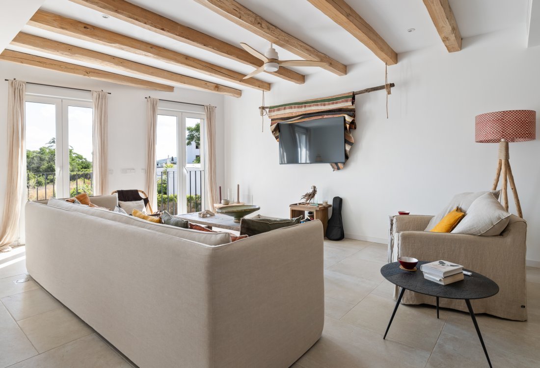 Elegant penthouse with contemporary design and private roof terrace - 6