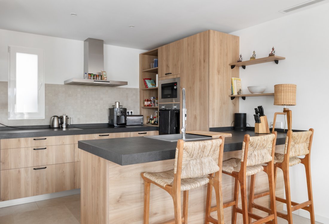 Elegant penthouse with contemporary design and private roof terrace - 22