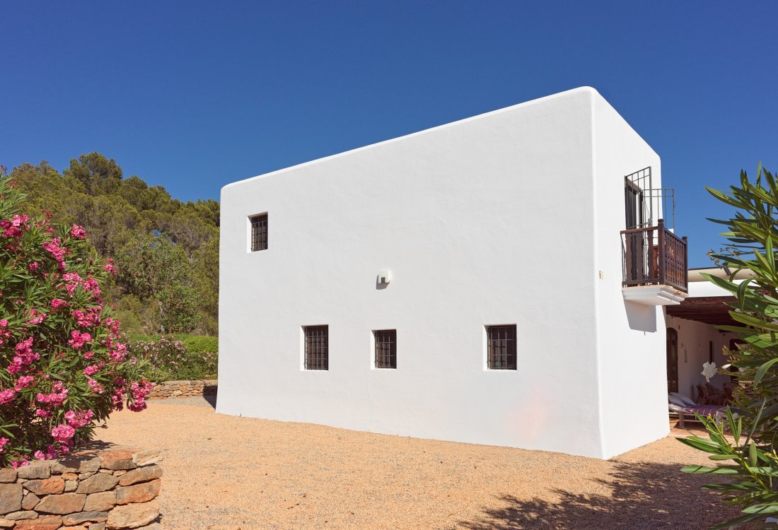 Encantadora finca renovada en ubicación idílica - 44