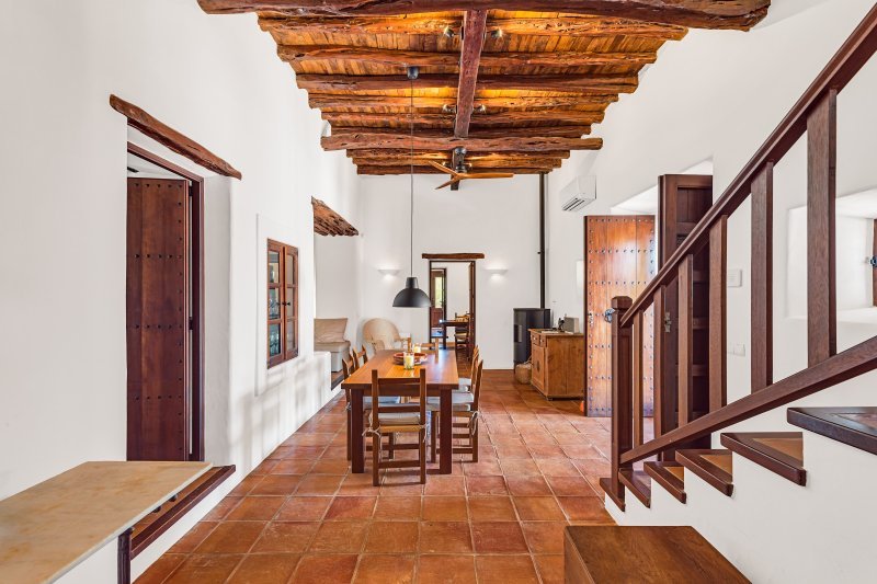 Charming renovated finca in an idyllic location - 4