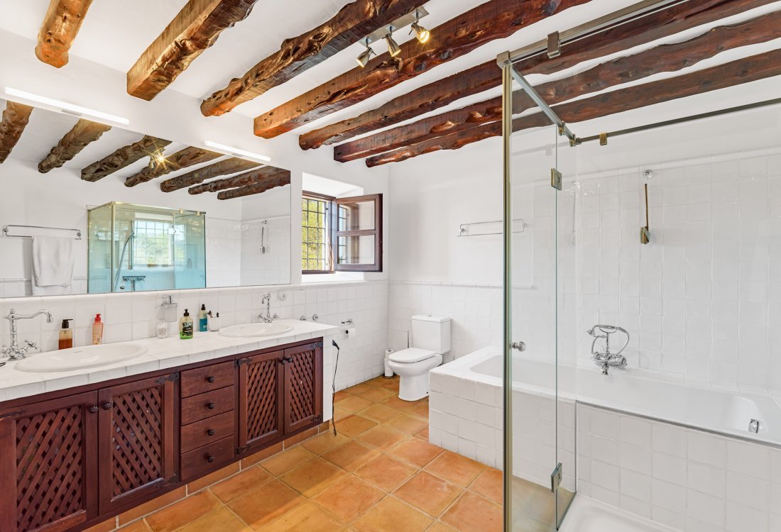 Encantadora finca renovada en ubicación idílica - 30