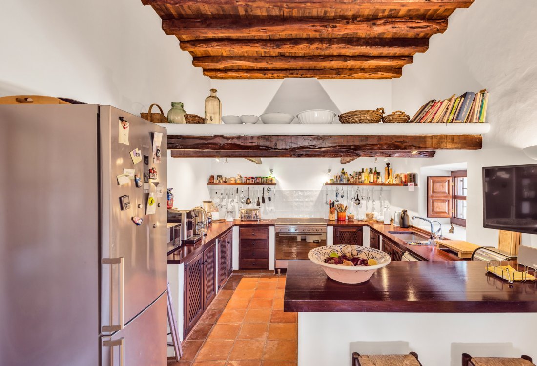 Encantadora finca renovada en ubicación idílica - 14