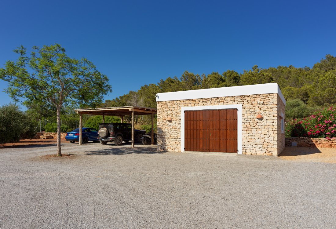 Encantadora finca renovada en ubicación idílica - 46