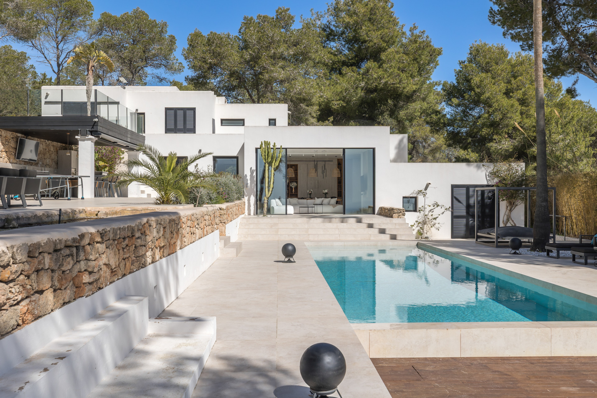 Villa renovada con vistas panorámicas a Formentera - 18