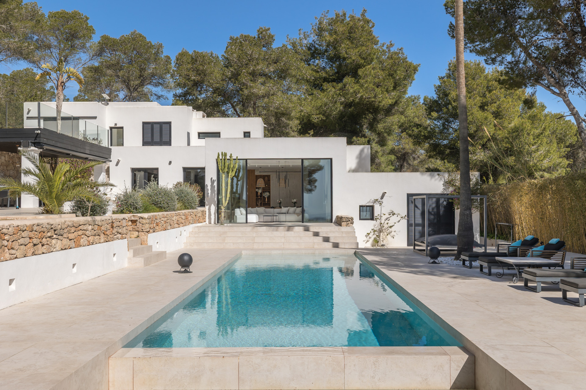 Villa renovada con vistas panorámicas a Formentera - 6