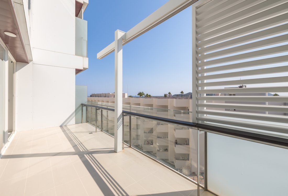 Bright duplex on the frontline of the beach - 16