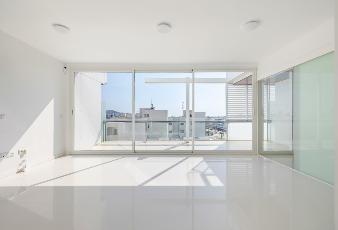 Bright duplex on the frontline of the beach - 10
