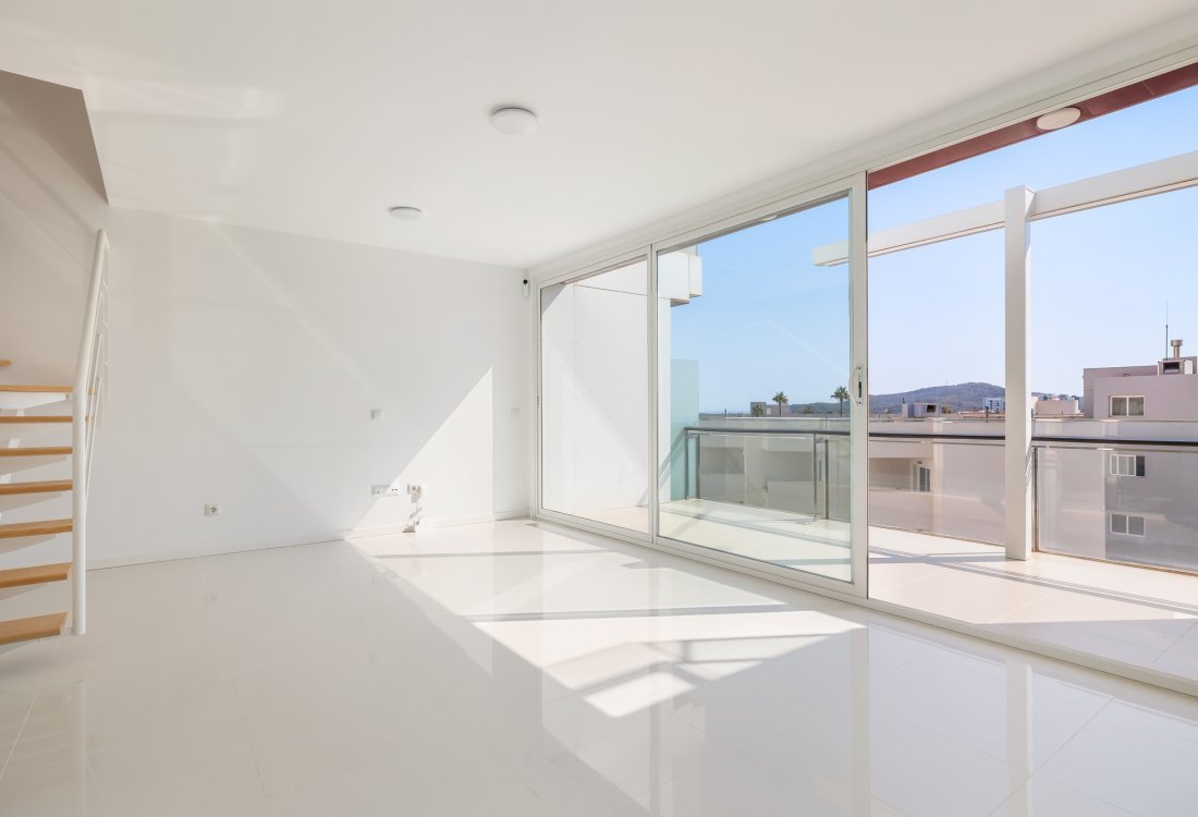 Bright duplex on the frontline of the beach - 12