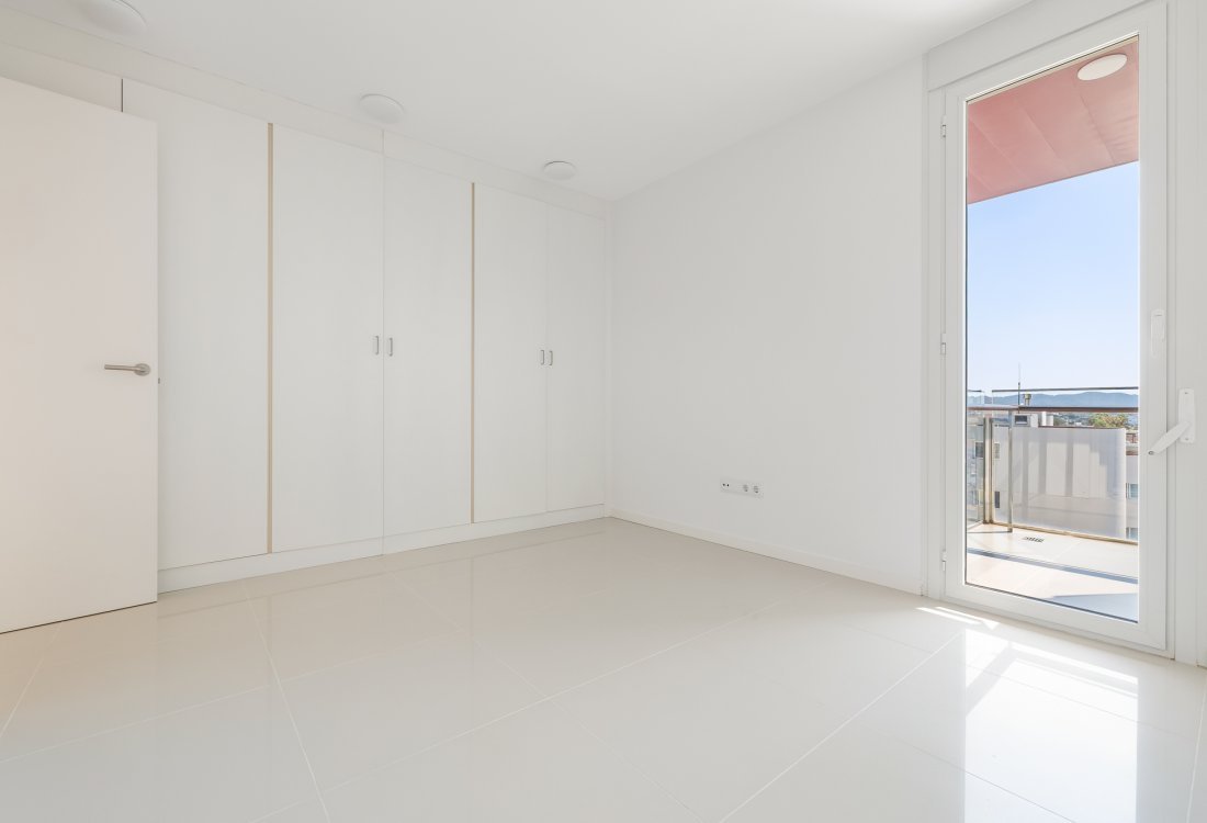 Bright duplex on the frontline of the beach - 20