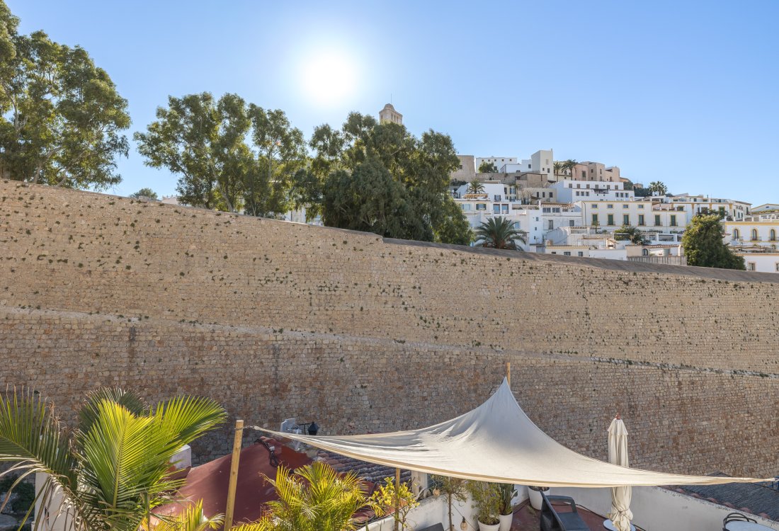 Charming townhouse with sunny rooftop terrace - 5