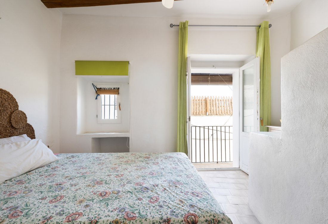 Charming townhouse with sunny rooftop terrace - 9