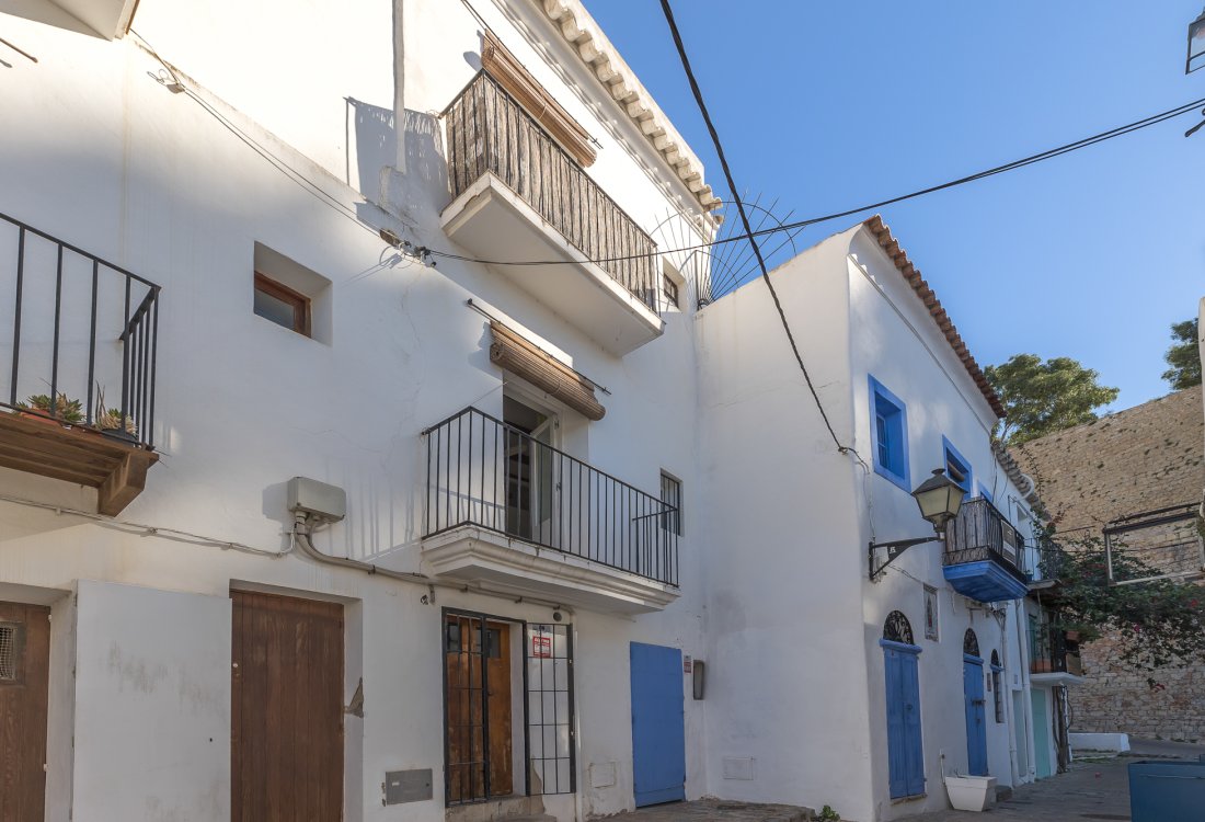 Charming townhouse with sunny rooftop terrace - 14