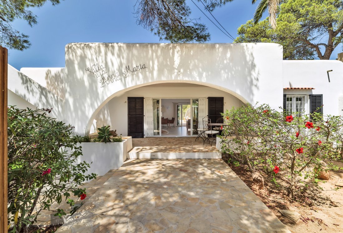 Charming home close to two stunning beaches - 24
