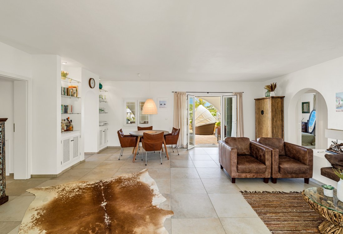 Charming home close to two stunning beaches - 10
