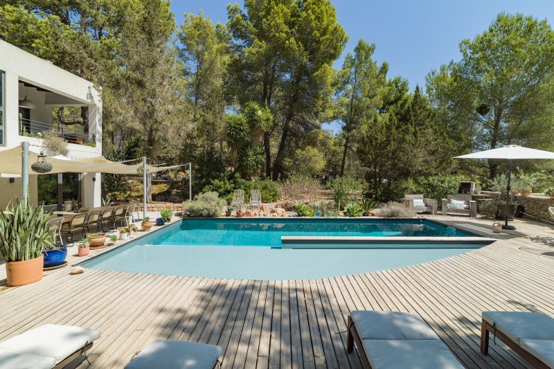 Idyllic hideaway in the hills - 3