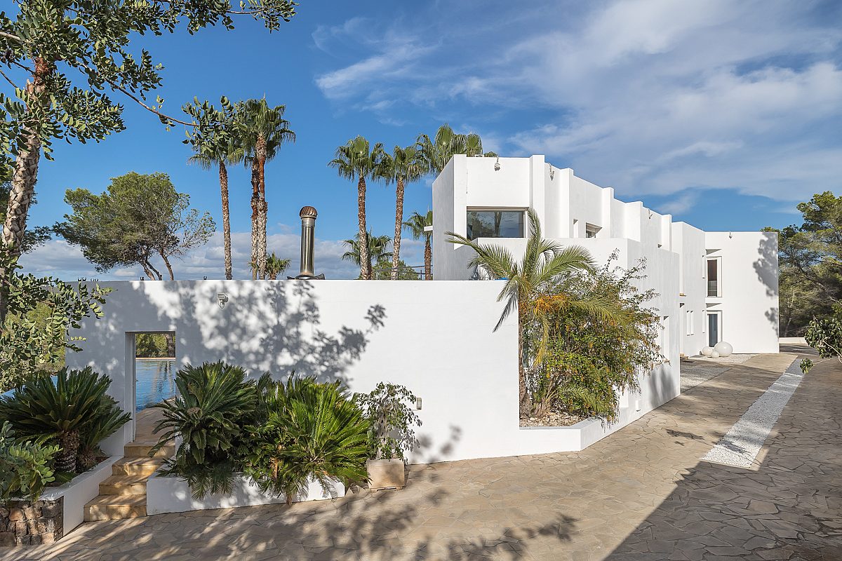 Beverly Hills-style villa in a private setting - 28