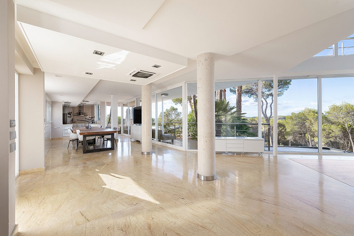 Beverly Hills-style villa in a private setting - 10