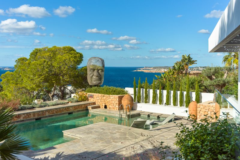 Newly renovated seaview villa with two units - 1