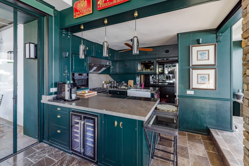 Renovierte Villa mit Meerblick mit zwei Einheiten - 3