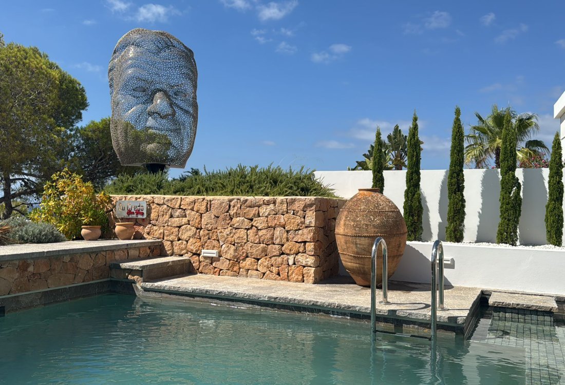 Newly renovated seaview villa with two units - 6