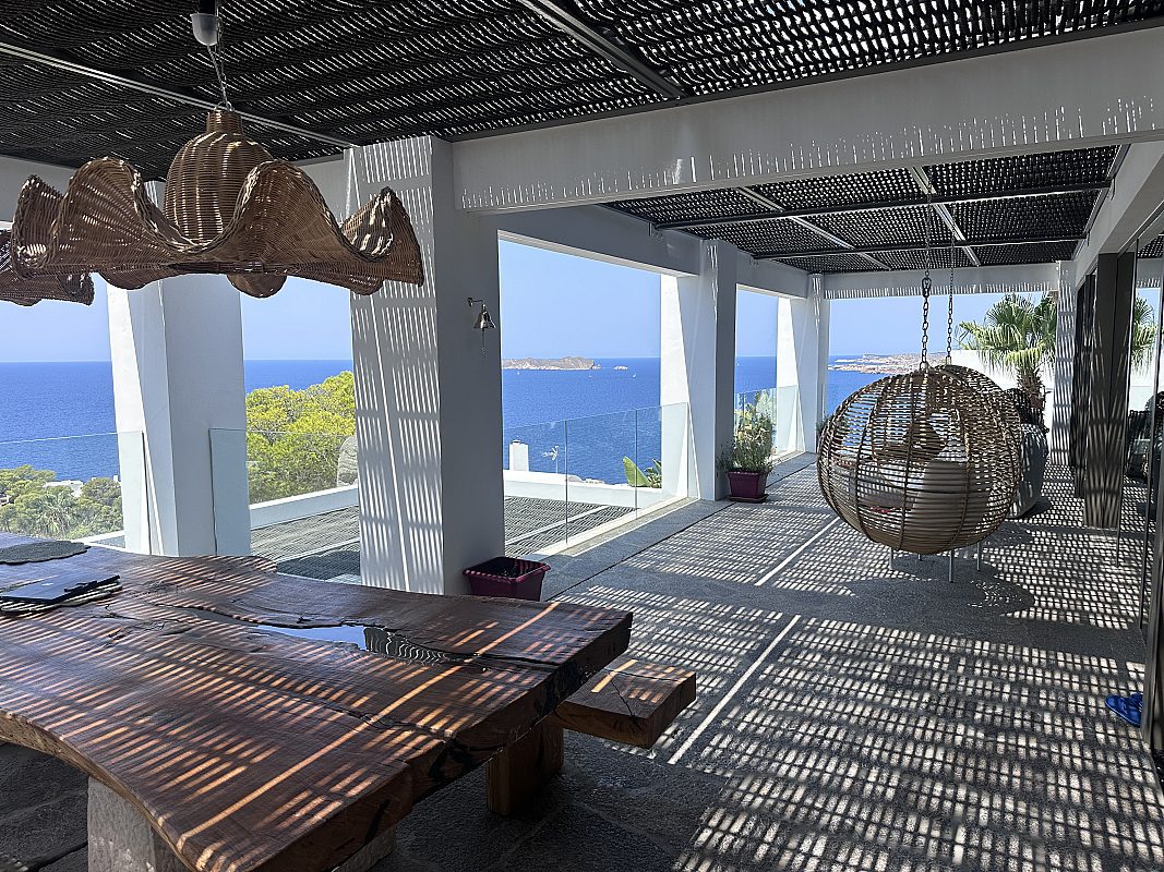 Renovierte Villa mit Meerblick mit zwei Einheiten - 10