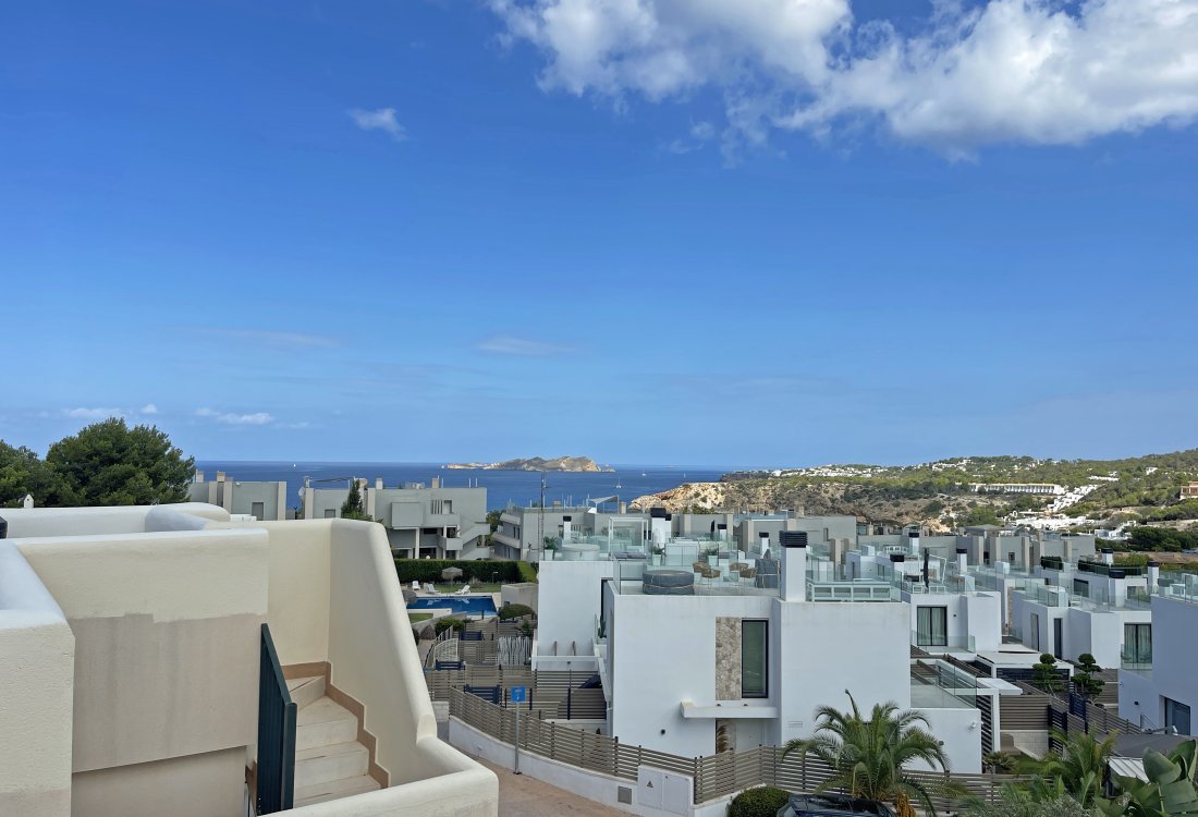 House in private urbanisation with views to the sea - 1