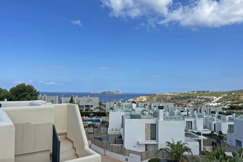House in private urbanisation with views to the sea - 1