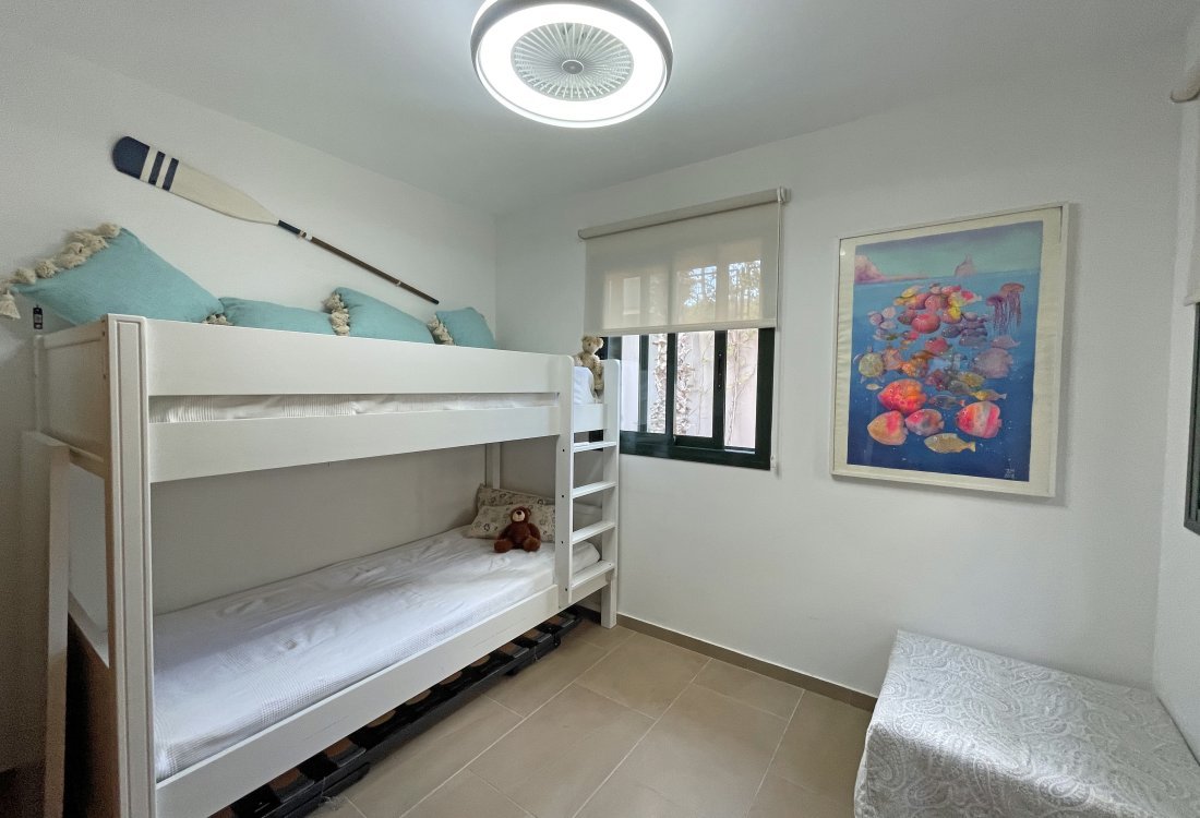 House in private urbanisation with views to the sea - 19