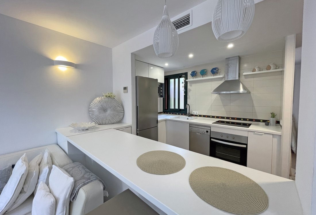 House in private urbanisation with views to the sea - 13
