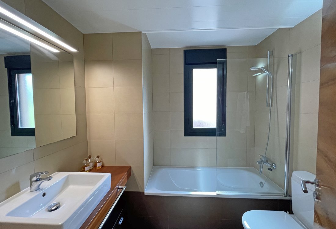 House in private urbanisation with views to the sea - 27