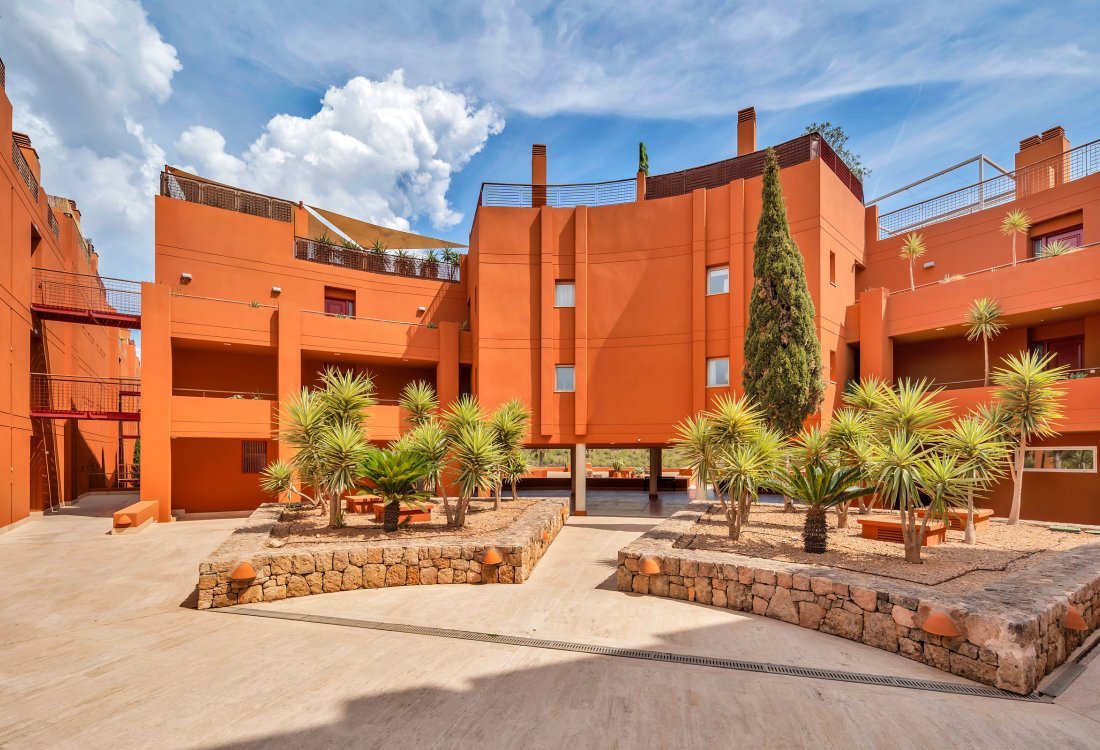 Peaceful apartment with views to the green in gated community - 13