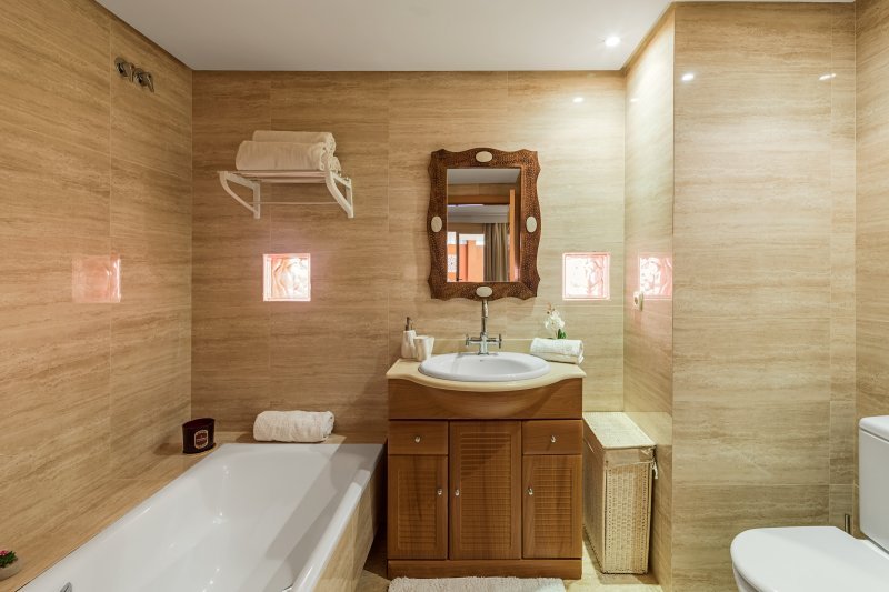 Peaceful apartment with views to the green in gated community - 5