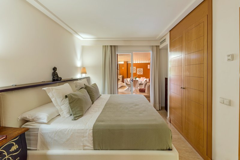 Peaceful apartment with views to the green in gated community - 4