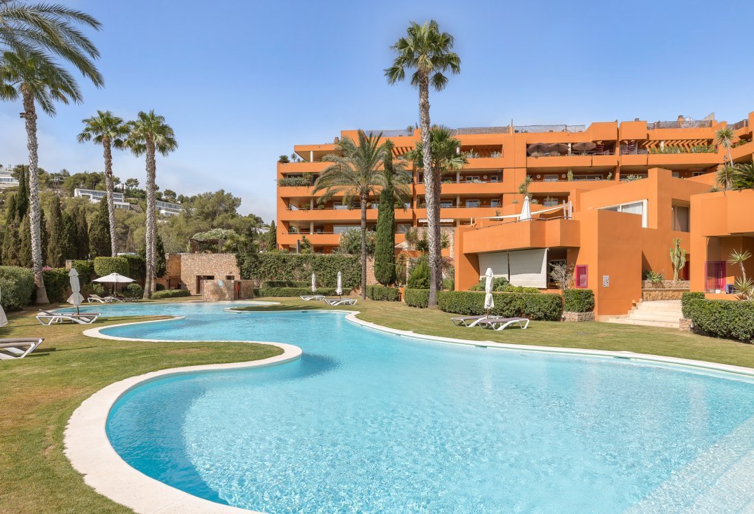 Peaceful apartment with views to the green in gated community - 12