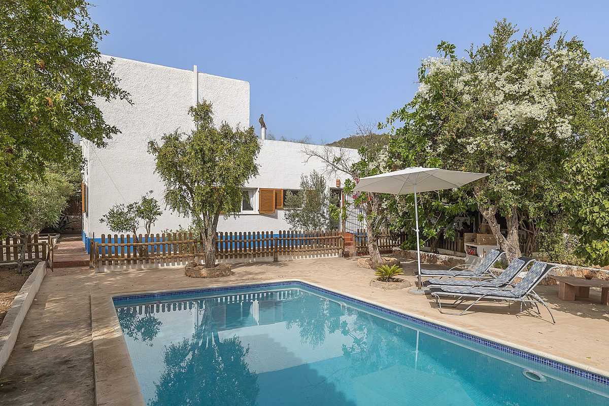 Charmantes Haus mit privatem Pool in Stadtnähe - 1