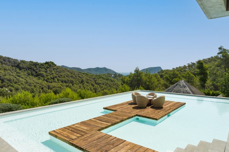 Contemporary villa in pine forest with sea views - 1