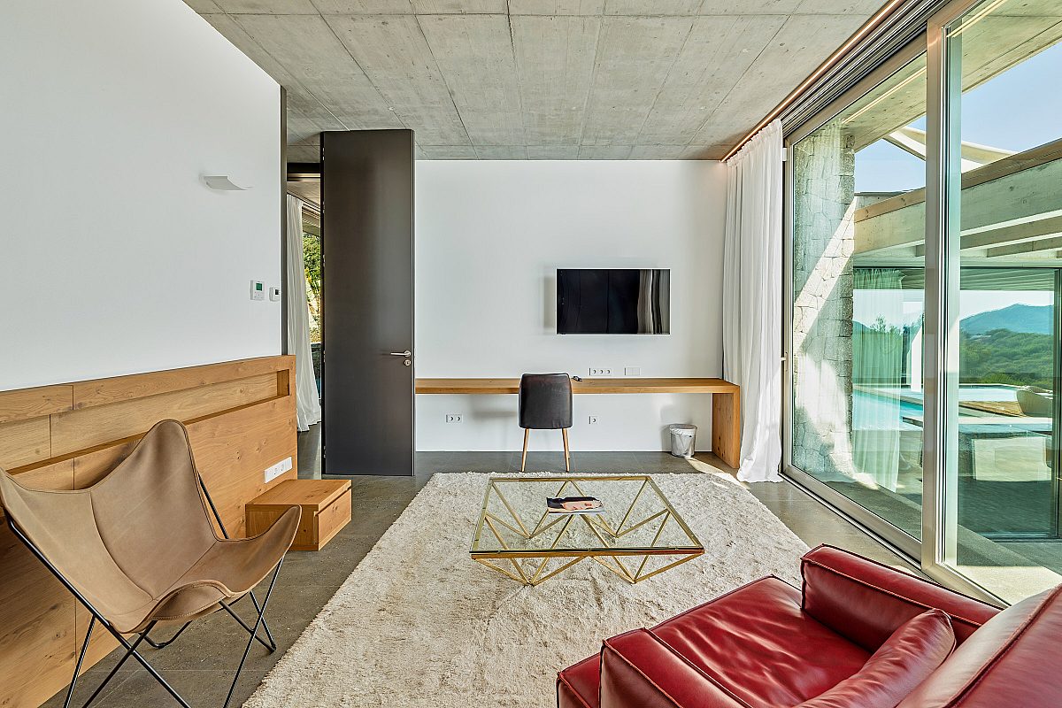 Contemporary villa in pine forest with sea views - 14