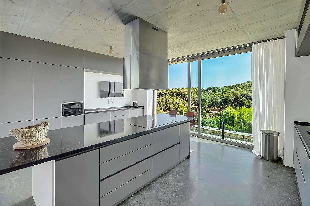 Contemporary villa in pine forest with sea views - 7