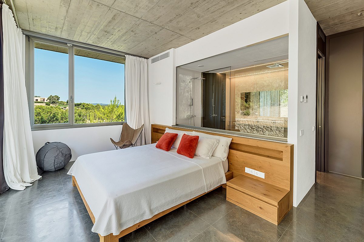 Contemporary villa in pine forest with sea views - 11