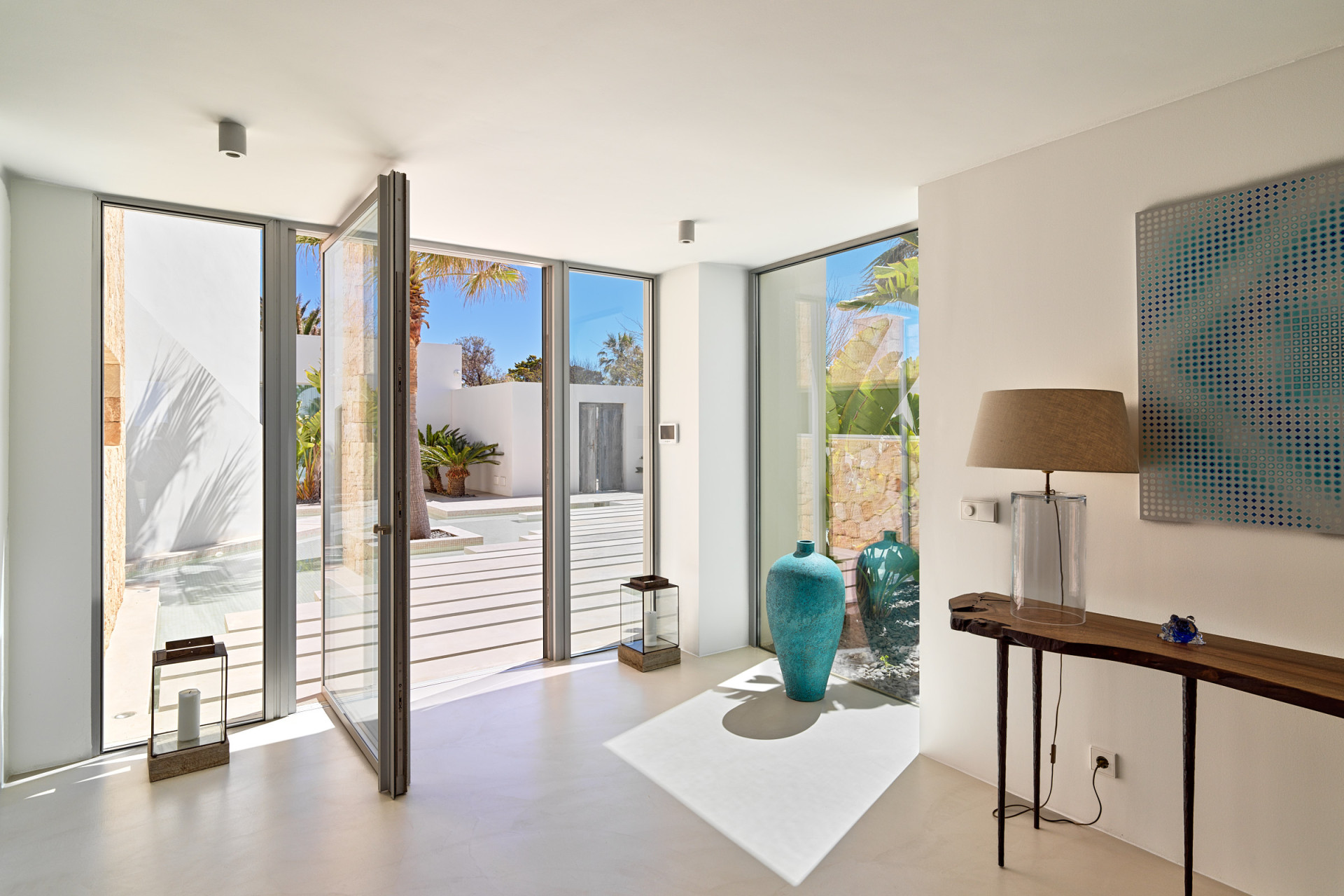 Elegante villa frente al mar con acceso privado - 11